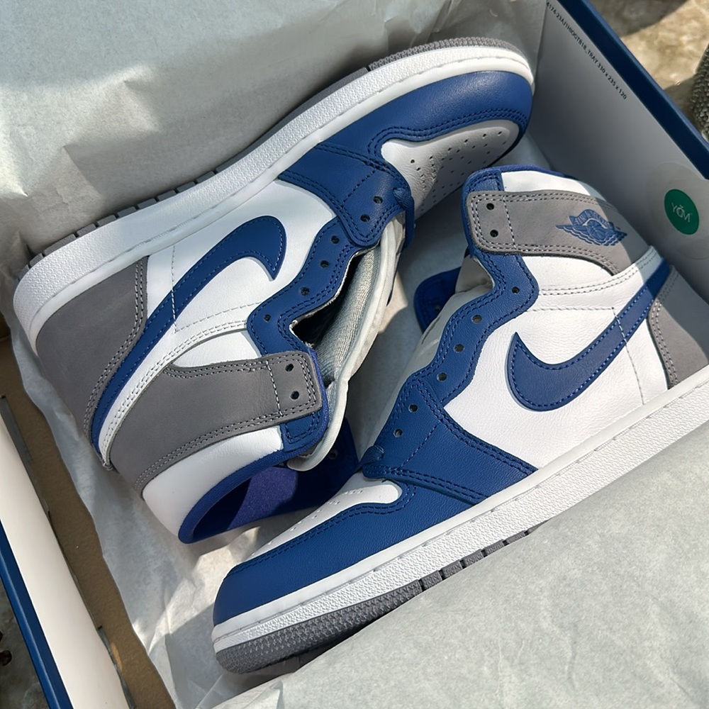 Nike Air Jordan 1 High True Blue - Picture 3 of 17